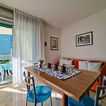 Lovely And Cozy Beachside Flat-beahost