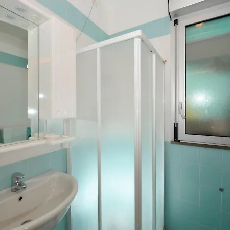 아파트 Lovely And Cozy Beachside Flat - Beahost