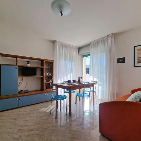 Apartamento Lovely And Cozy Beachside Flat-beahost Bibione