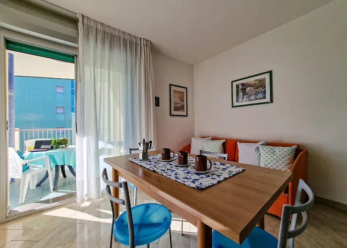 Lovely And Cozy Beachside Flat-beahost